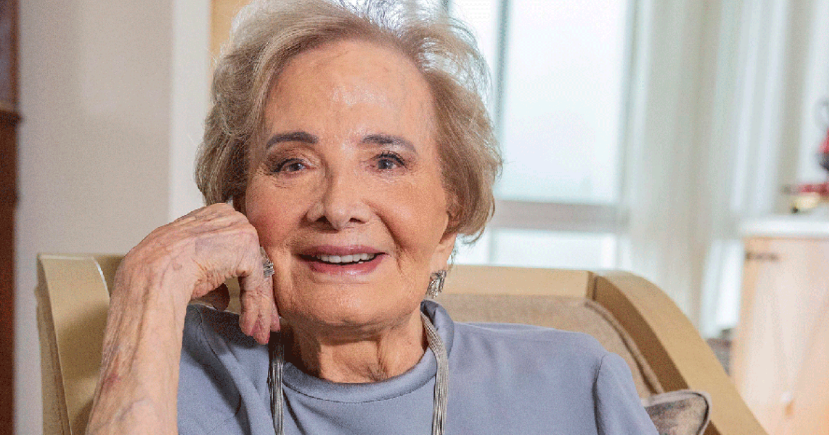 Morre Glória Menezes aos 91 anos depois que…Ver mais